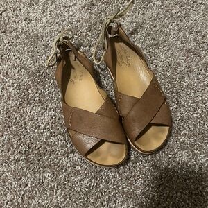 KorkEase Aaron brown tan crossover leather tie back sandals size 6 gently worn